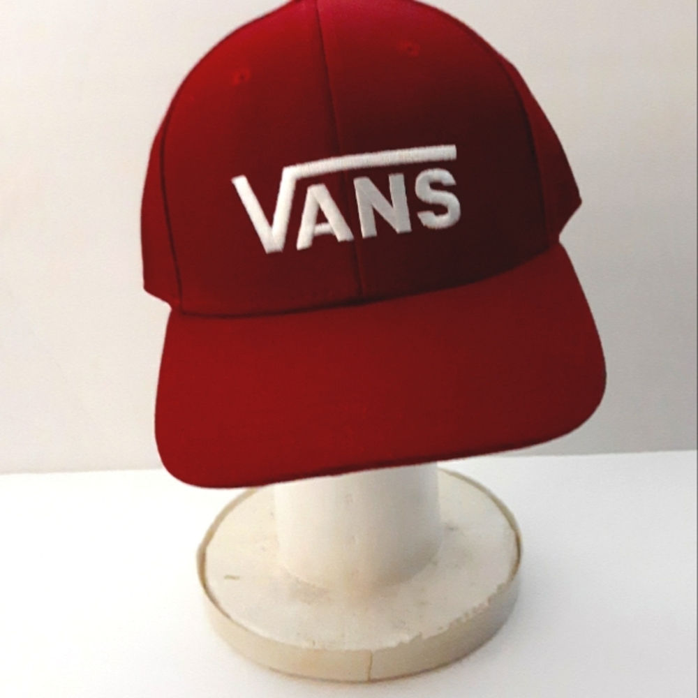 Burgundy VANS Snapback Hat, White Embroidery TRUCKER HAT, SKATER